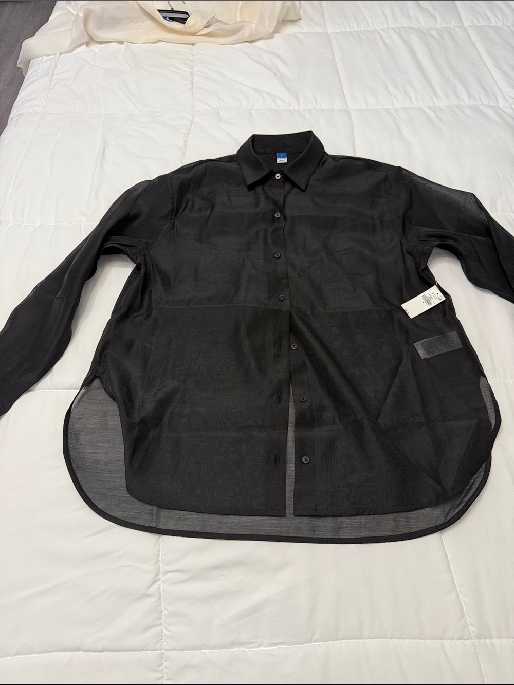 Old Navy Black Semi-Sheer Button-Down Shirt size M BrandNew - Picture 2 of 7